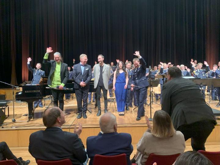 Vier Solisten in einem besonderen Konzert mit dem Luftwaffenmusikkorps Erfurt