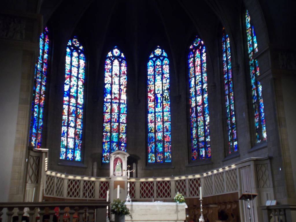 Kirche Altar und Fenster