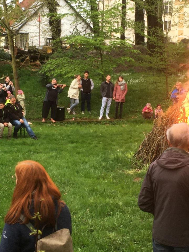 Osterfeuer Schlosspark Brandis 2025